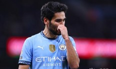 米兰体育电竞-关于曼城跌入低谷，球迷怒斥主帅失去控制的信息