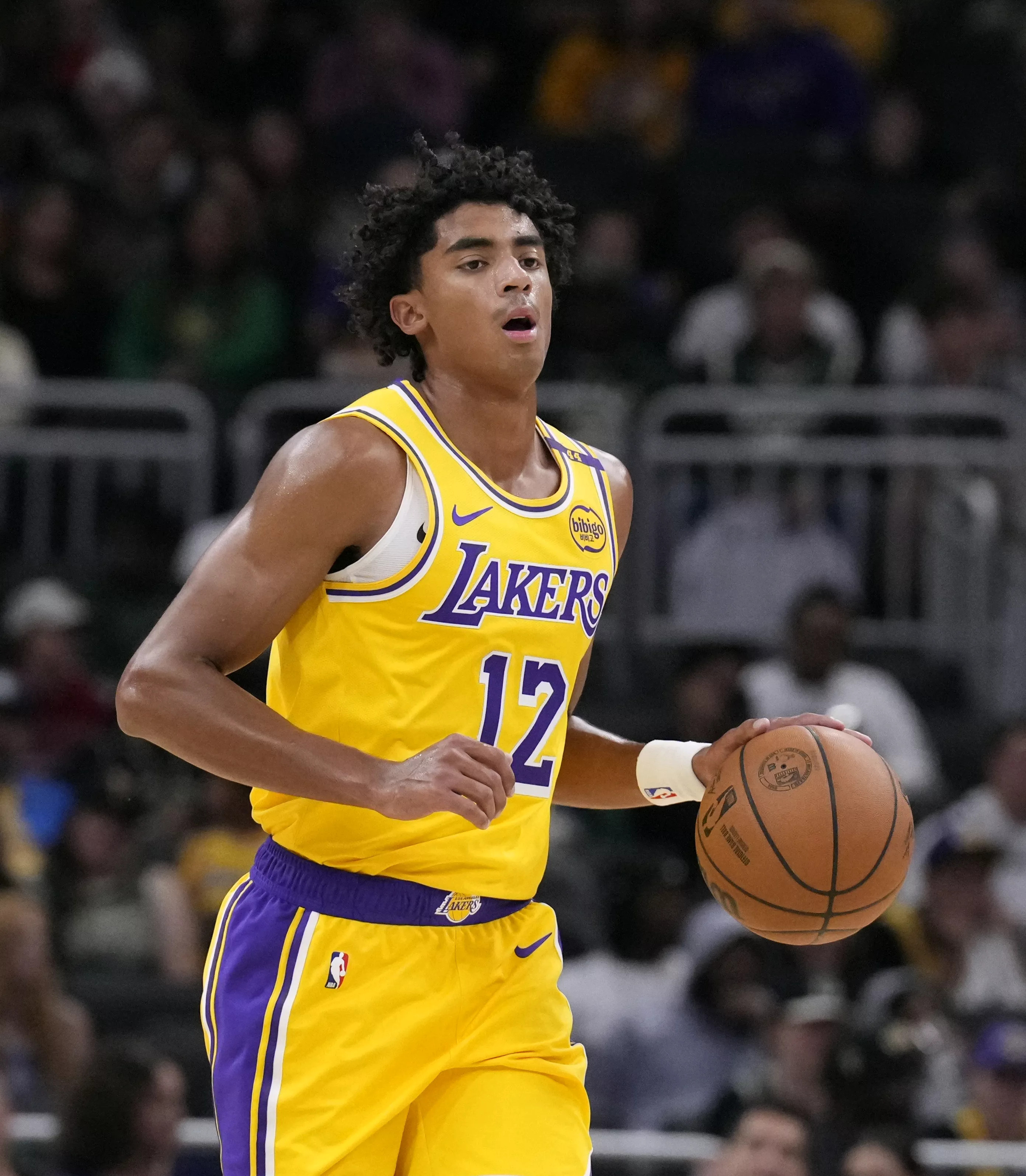 独行侠胜湖人，小唐斯发挥抢眼