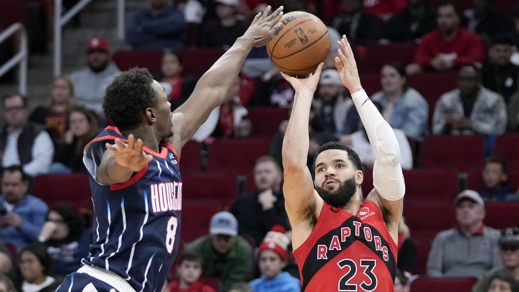 猛龙胜魔术，范弗利特27分领头的简单介绍