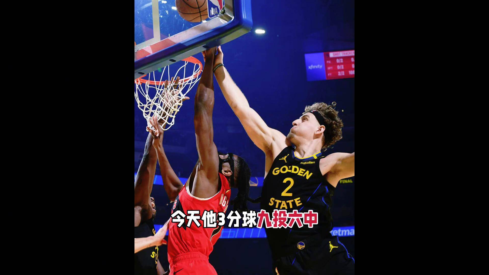 勇士后卫持球寻找空档，发挥出色率队胜出