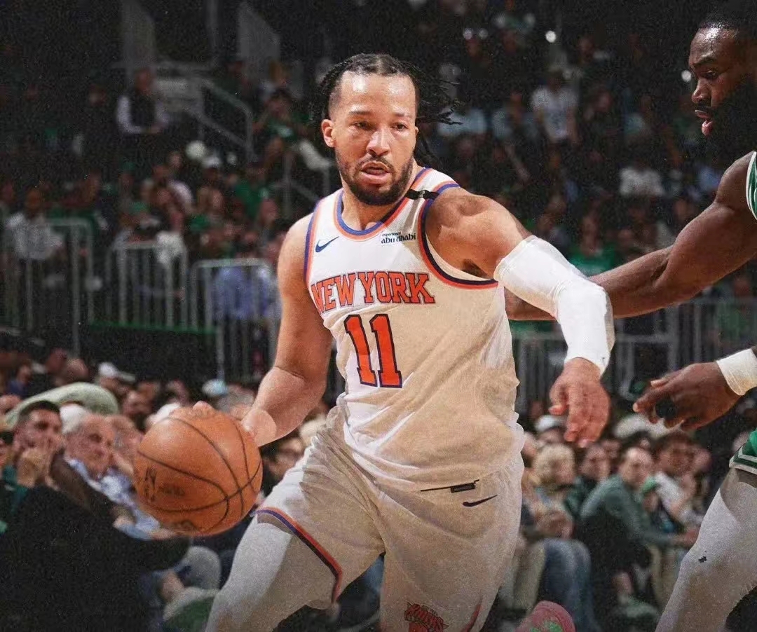 包含带球组织：尼克斯板凳助攻为关键的词条