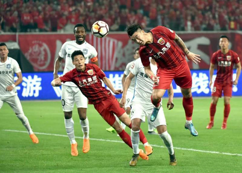 上港主场击败泰达，三分关键胜负决定