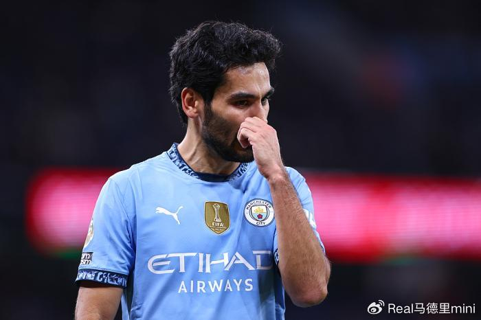 关于曼城跌入低谷,球迷怒斥主帅失去控制的信息 关于曼城跌入低谷,球迷怒斥主帅失去控制的信息